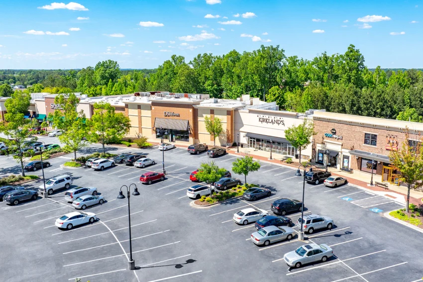 The Shoppes at Webb-Gin
